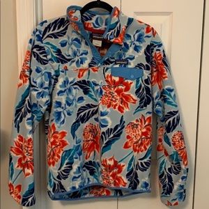 Colorful Patagonia pullover size large